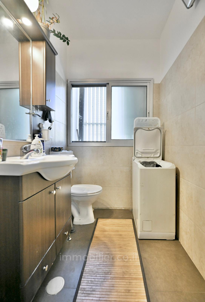 Apartamento 2 cômodos Tel Aviv Montifiory 457-IBL-1549