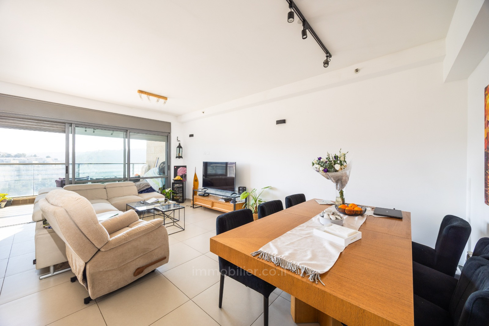 Apartamento 4 cômodos Jerusalém Ir Ganim 457-IBL-1551