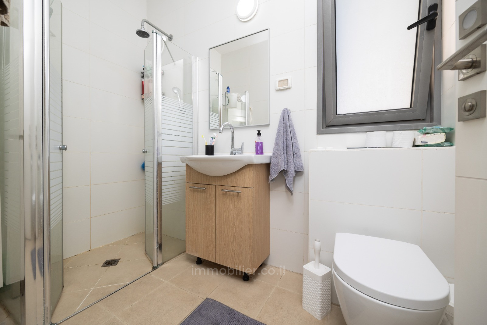 Apartamento 4 cômodos Jerusalém Ir Ganim 457-IBL-1551