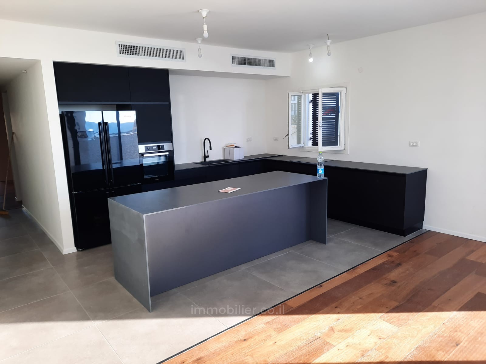 Cobertura 6 cômodos Tel Aviv Primeira linha de mar 457-IBL-547