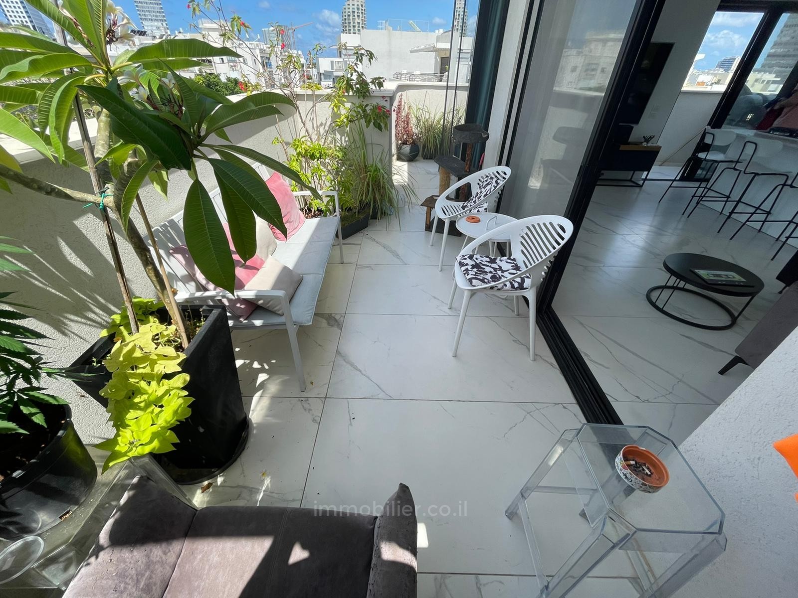 Duplex 6 cômodos Tel Aviv Centro da cidade 457-IBL-956