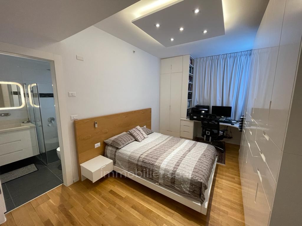 Apartamento 6 cômodos Netanya Kikar 457-IBL-965