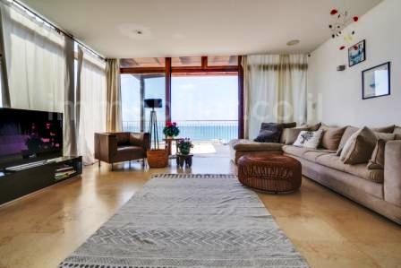 Casarão 5 cômodos Tel Aviv Primeira linha de mar 464-IBL-17