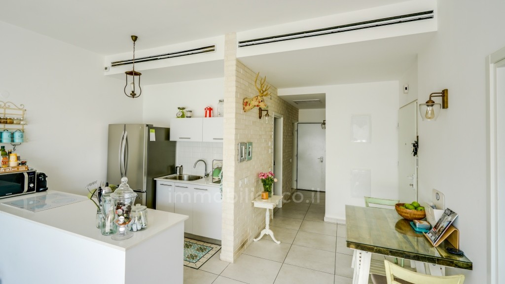 Apartamento 3 cômodos Tel Aviv Centro da cidade 464-IBL-23