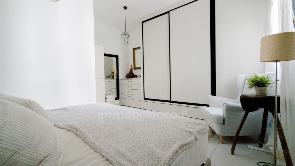 Apartamento 3 cômodos Tel Aviv Centro da cidade 464-IBL-23