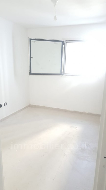 Apartamento 4 cômodos Bat yam Bat yam 473-IBL-167