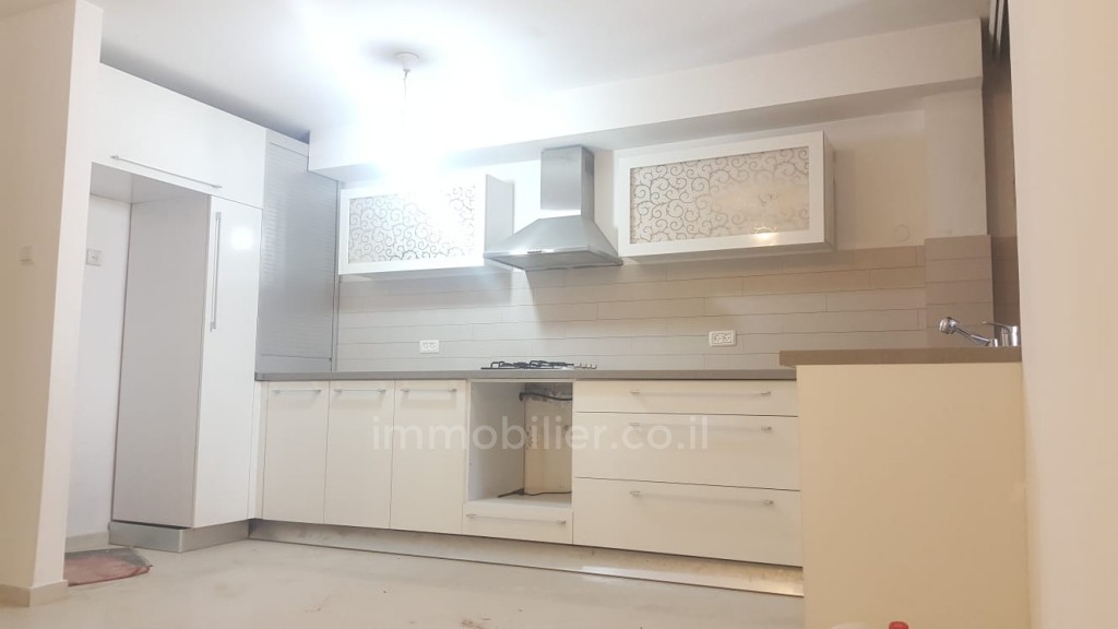 Apartamento 4 cômodos Bat yam Bat yam 473-IBL-167