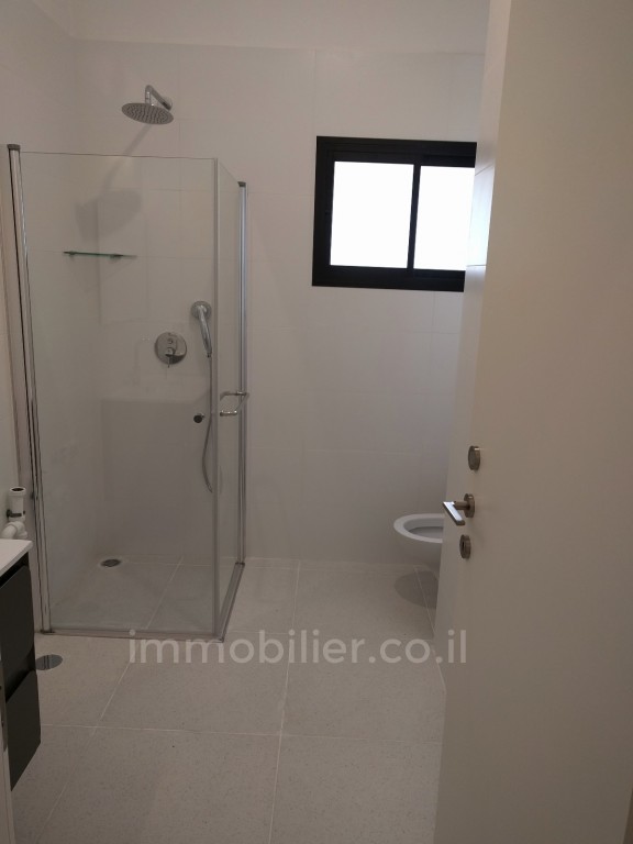Apartamento 3 cômodos Tel Aviv Centro da cidade 473-IBL-226