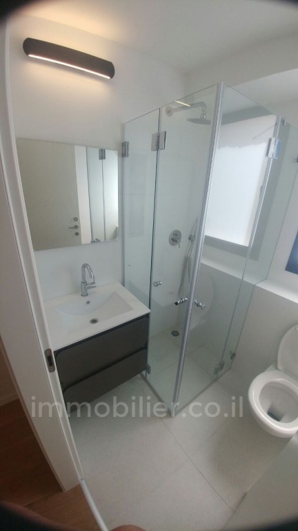 Apartamento 3 cômodos Tel Aviv Centro da cidade 473-IBL-226