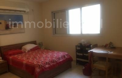 Apartamento 4 cômodos Raanana Perto do centro 473-IBL-238