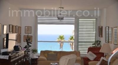 Apartamento 4 cômodos Netanya Centro da cidade 473-IBL-257