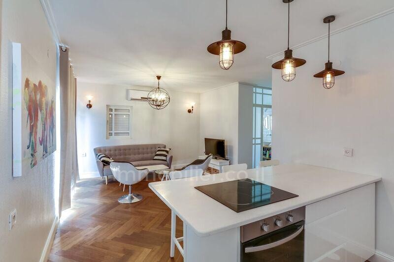 Apartamento 2.5 cômodos Tel Aviv Centro da cidade 473-IBL-261