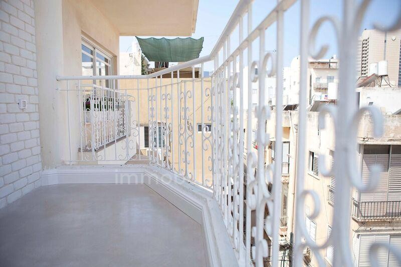 Apartamento 2.5 cômodos Tel Aviv Centro da cidade 473-IBL-261