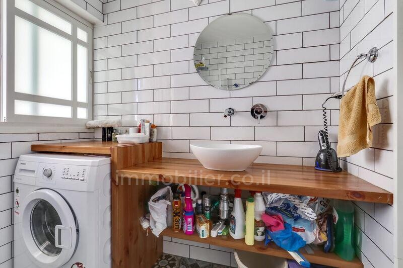 Apartamento 2.5 cômodos Tel Aviv Centro da cidade 473-IBL-261