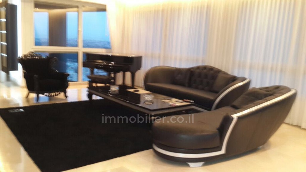 Apartamento 6 cômodos Tel Aviv Kikar Hamedina 473-IBL-264