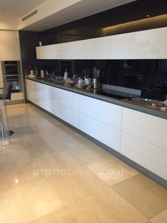 Apartamento 6 cômodos Tel Aviv Kikar Hamedina 473-IBL-264