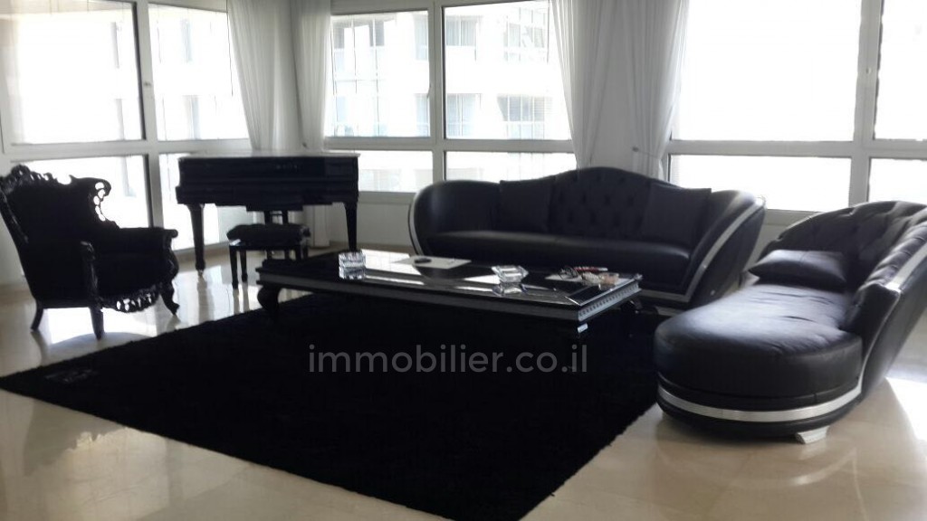 Apartamento 6 cômodos Tel Aviv Kikar Hamedina 473-IBL-264