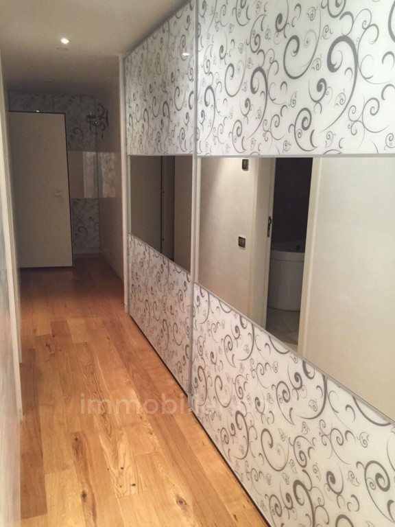 Apartamento 6 cômodos Tel Aviv Kikar Hamedina 473-IBL-264