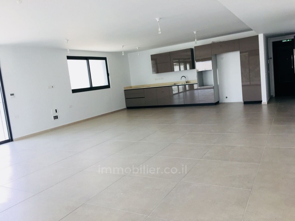 Casarão 5.5 cômodos Tel Aviv Lev Tel-Aviv 473-IBL-265