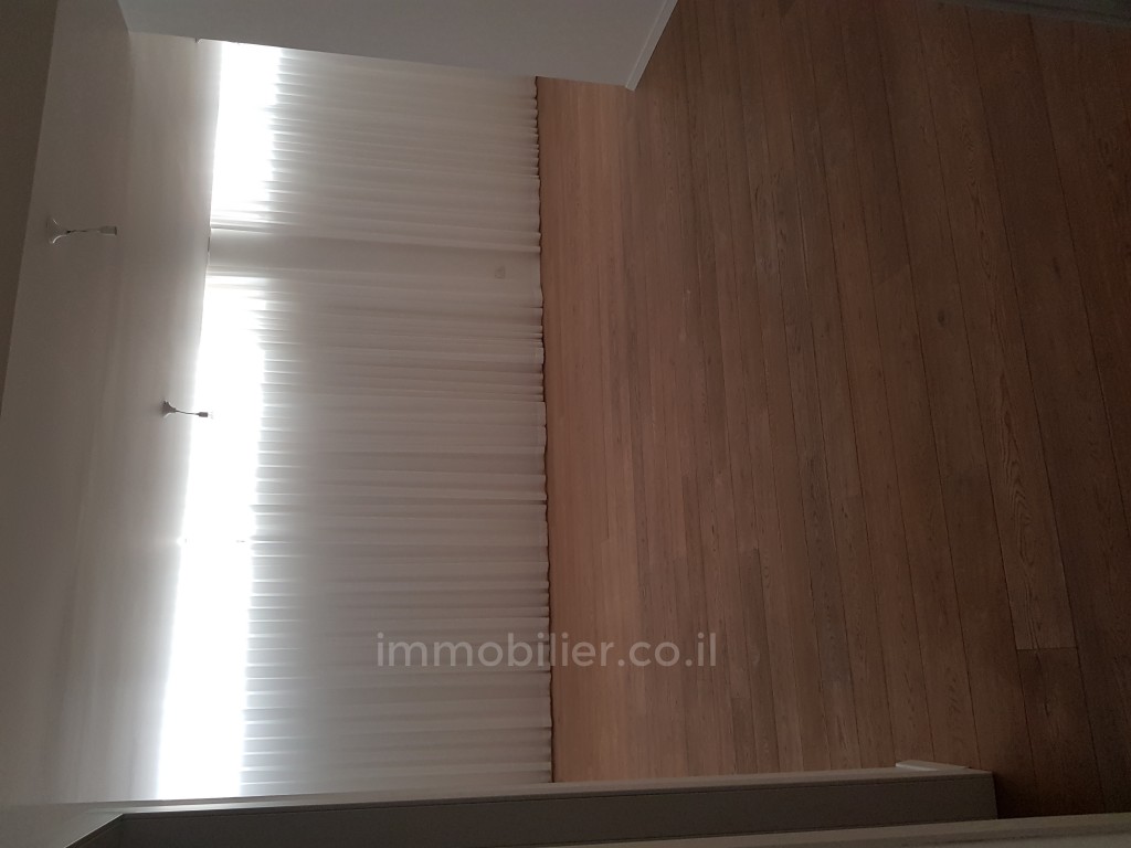 Apartamento garden 4 cômodos Tel Aviv Kerem Hatemanim 476-IBL-18
