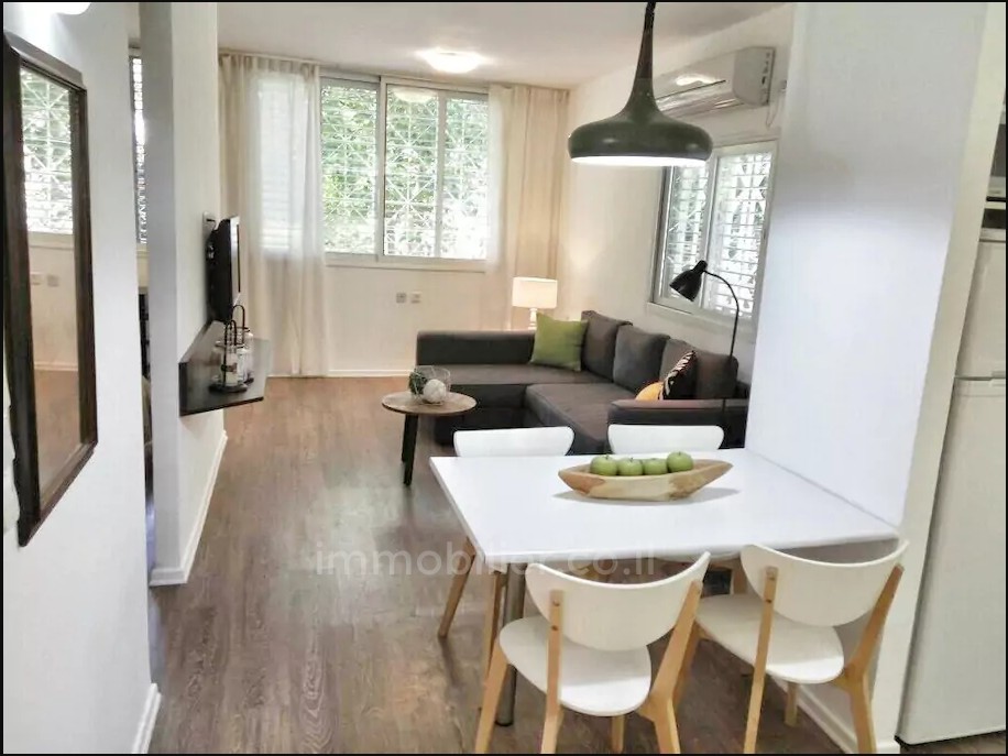 Apartamento 2 cômodos Tel Aviv Região marítima 476-IBL-5