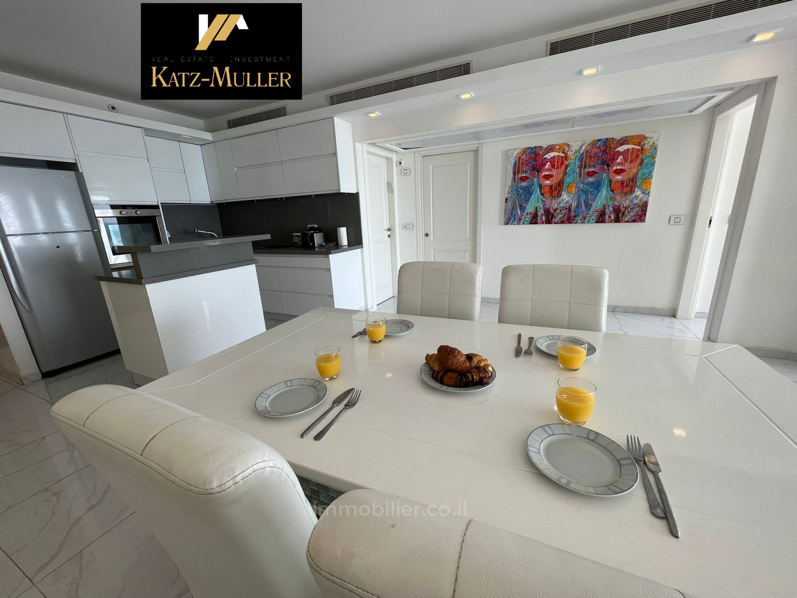 Apartamento 3 cômodos Tel Aviv Primeira linha de mar 478-IBL-359