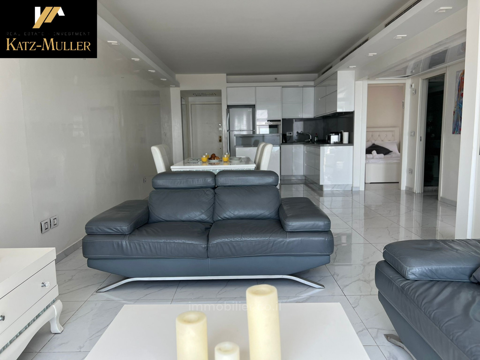 Apartamento 3 cômodos Tel Aviv Primeira linha de mar 478-IBL-359