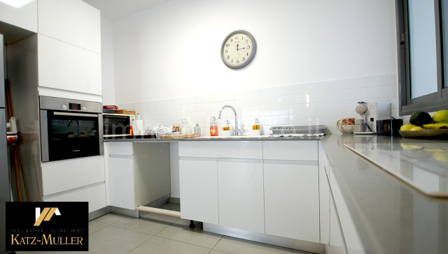 Venda Apartamento Kfar Yona