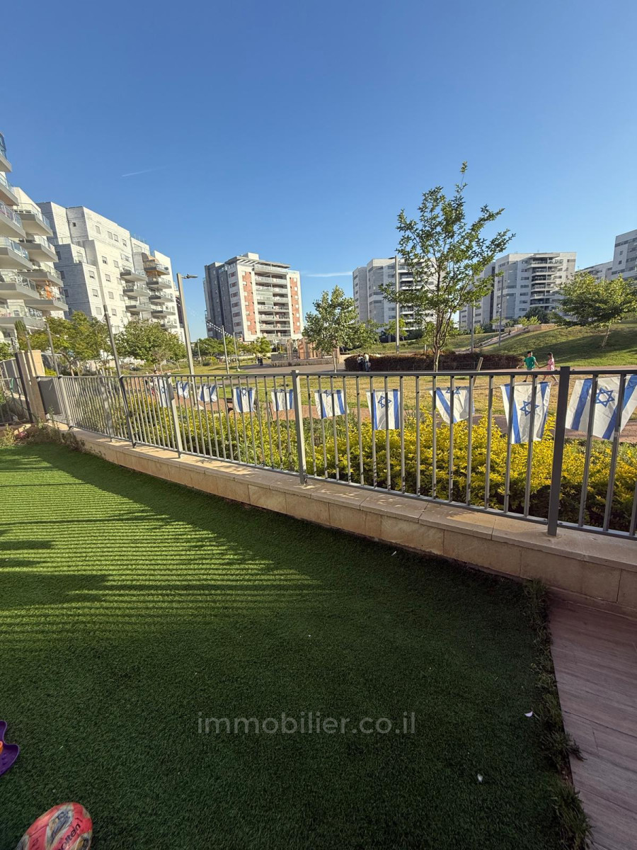 Apartamento garden 5 cômodos Kfar Yona Kfar Yona 478-IBL-372