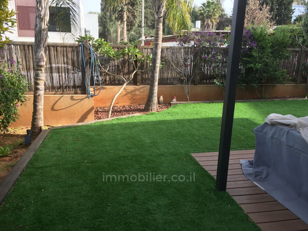 Casarão 7 cômodos Benyamina Benyamina 481-IBL-1