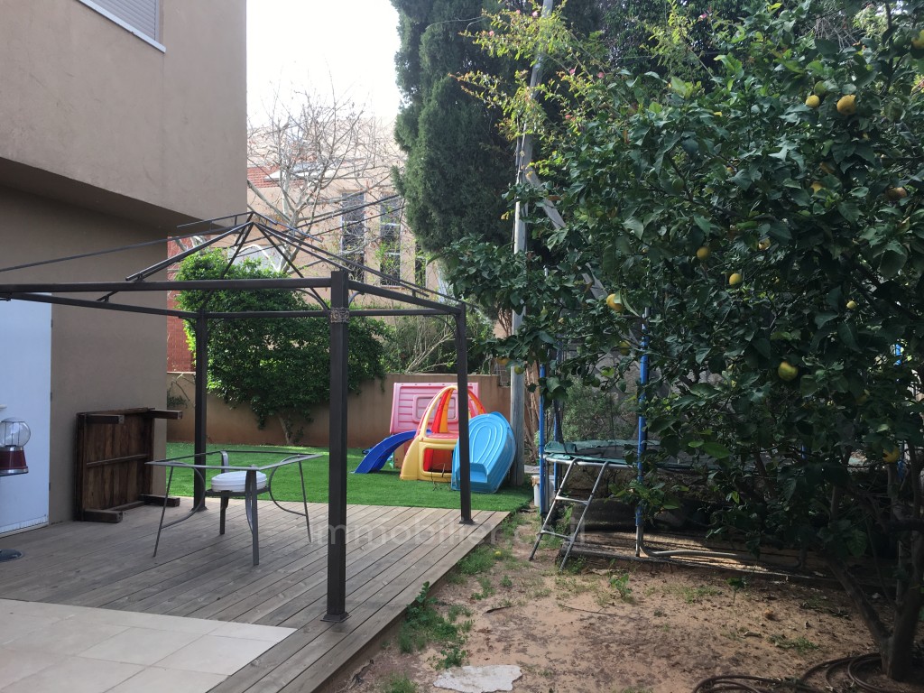 Casarão 7 cômodos Benyamina Benyamina 481-IBL-1