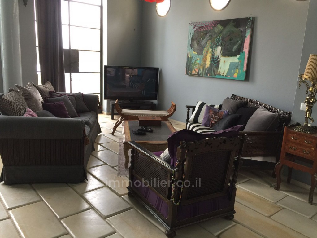 Casarão 7 cômodos Benyamina Benyamina 481-IBL-2