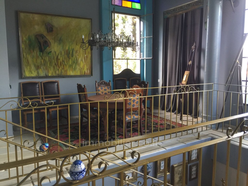 Casarão 7 cômodos Benyamina Benyamina 481-IBL-2