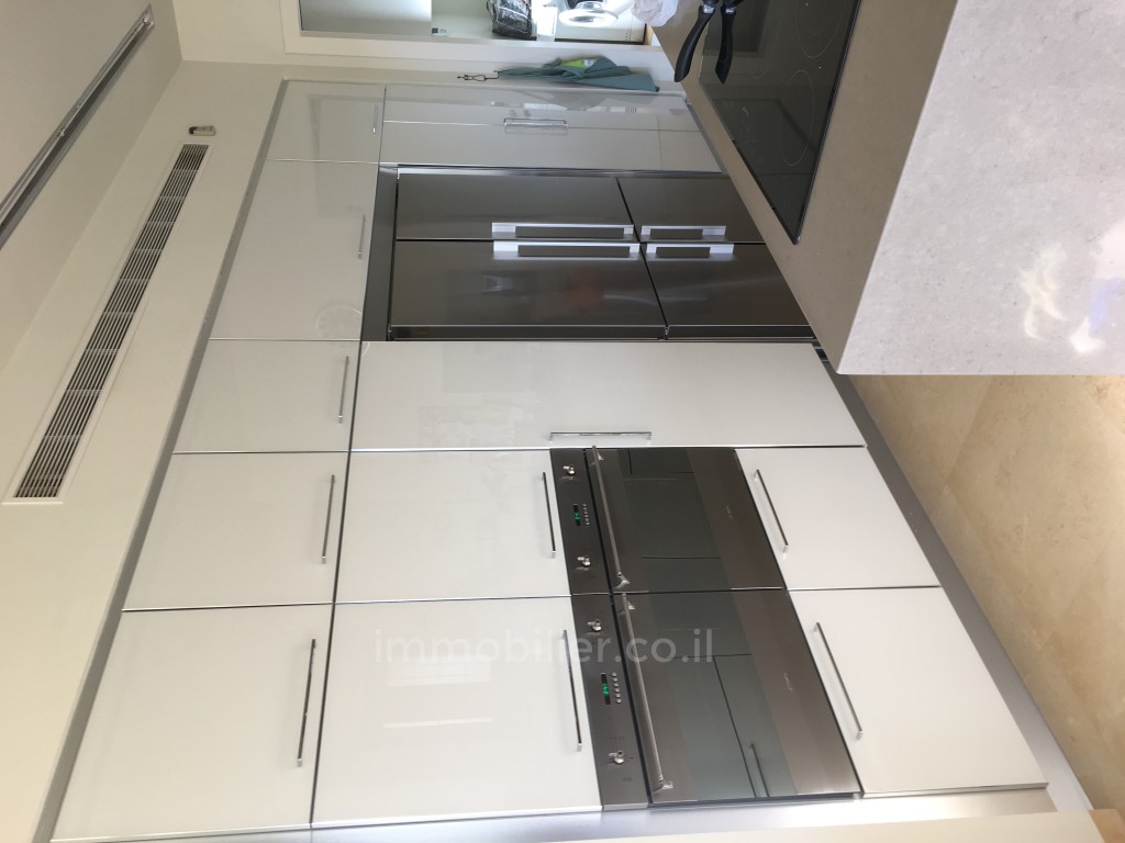 Casarão 5 cômodos Benyamina Benyamina 481-IBL-3