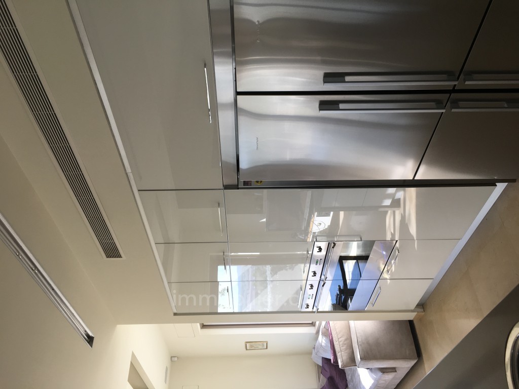 Casarão 5 cômodos Benyamina Benyamina 481-IBL-3