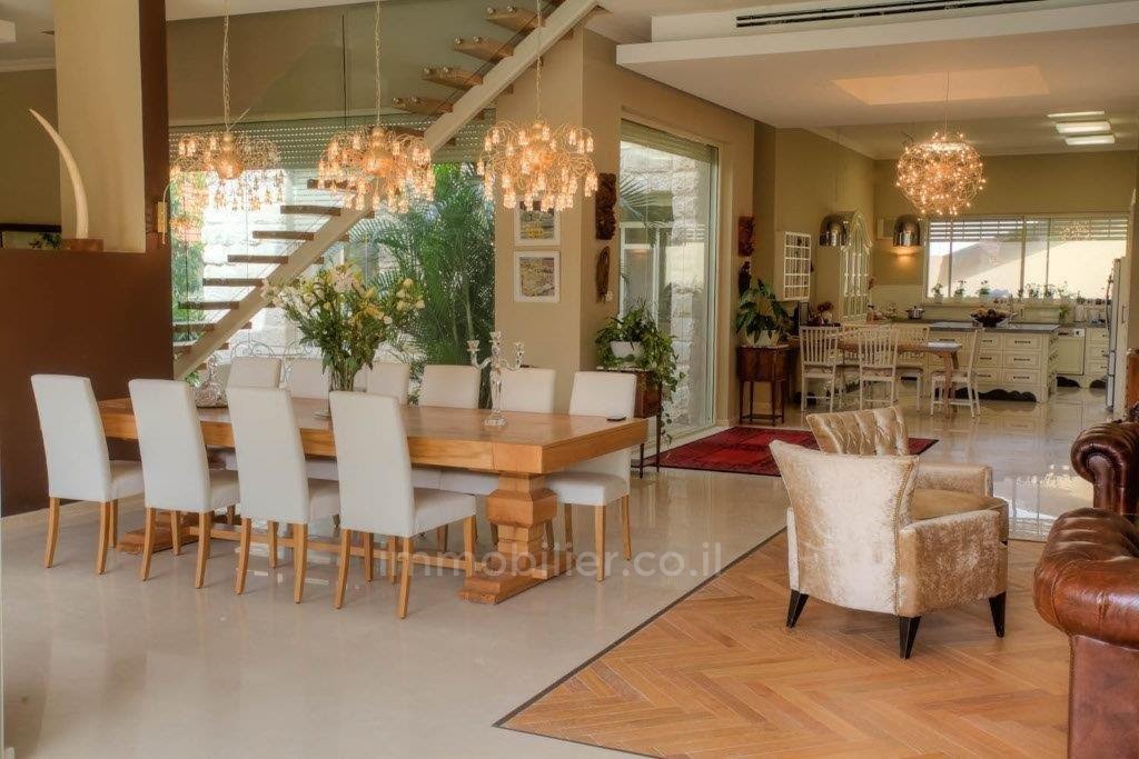 Casarão 7 cômodos Benyamina Benyamina 481-IBL-4