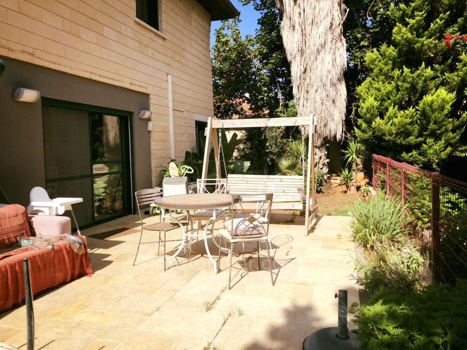 Casarão 7 cômodos Benyamina Benyamina 481-IBL-8