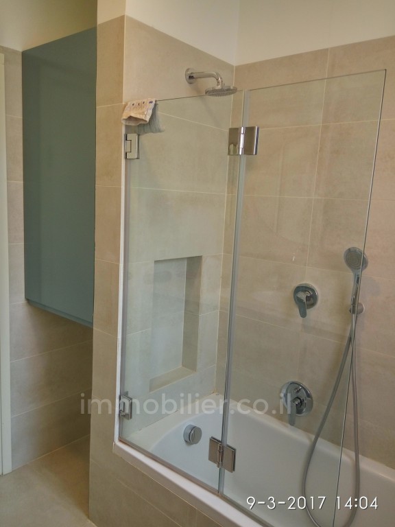 Casarão 6 cômodos Raanana Perto do centro 486-IBL-17