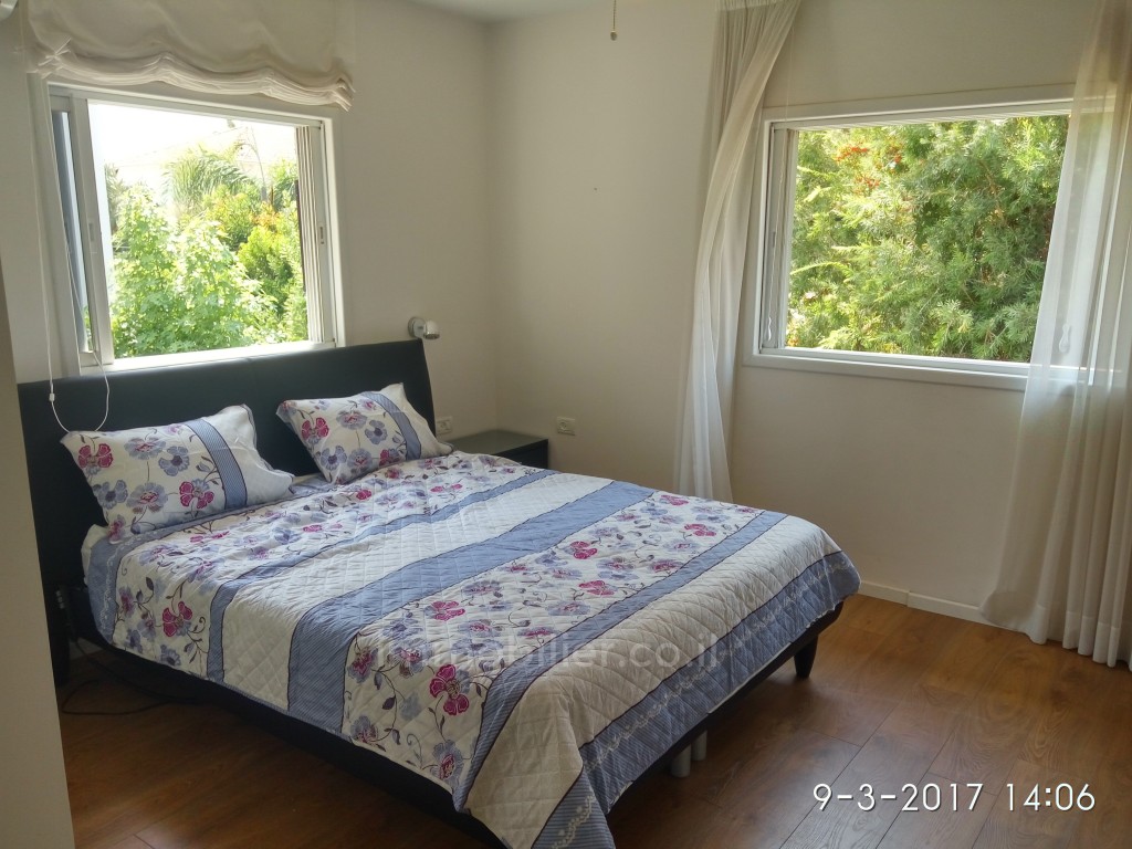 Casarão 6 cômodos Raanana Perto do centro 486-IBL-17