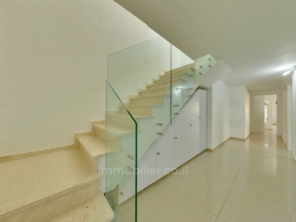 Duplex 6 cômodos Raanana Perto do centro 486-IBL-2