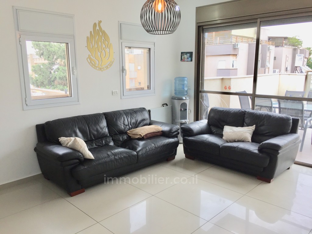 Duplex 6 cômodos Raanana Perto do centro 486-IBL-2