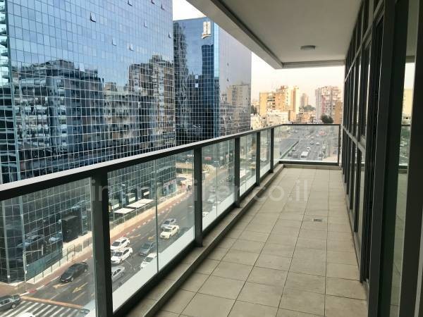 Apartamento 4 cômodos Ramat Gan Rue Jabotinski 488-IBL-13