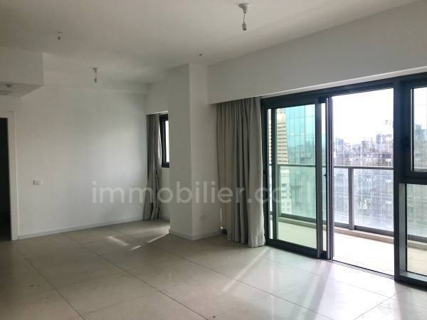 Apartamento 4 cômodos Ramat Gan Rue Jabotinski 488-IBL-13