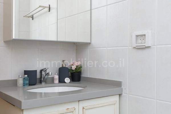 Apartamento 2 cômodos Tel Aviv Ben-Yehuda 488-IBL-14
