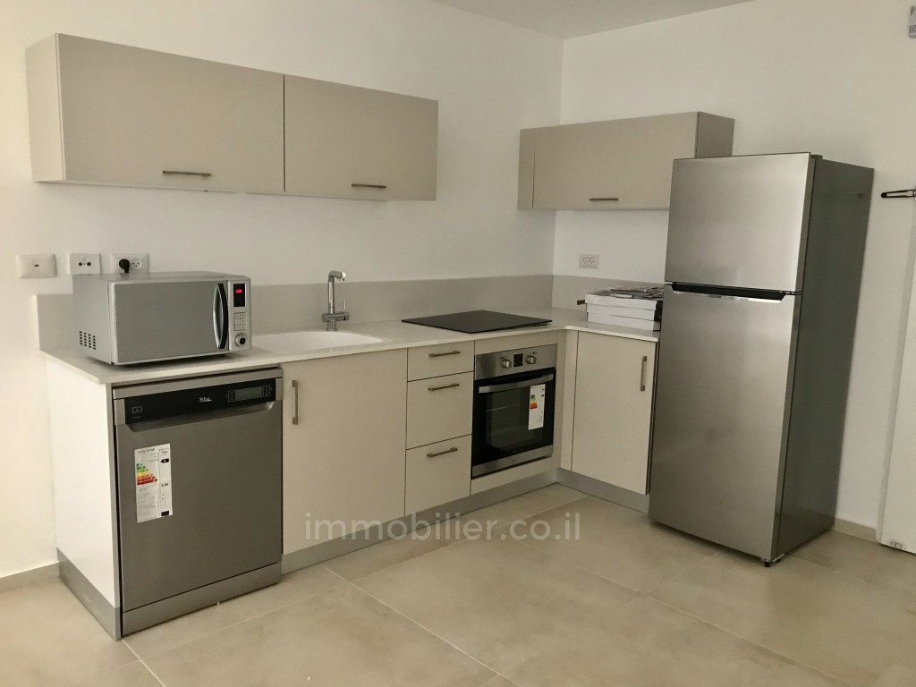 Apartamento 3 cômodos Tel Aviv Montifiory 488-IBL-2