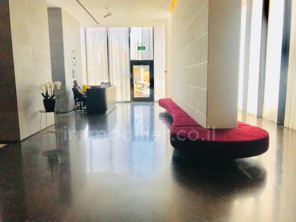 Apartamento 4 cômodos Ramat Gan Rue Jabotinski 488-IBL-43