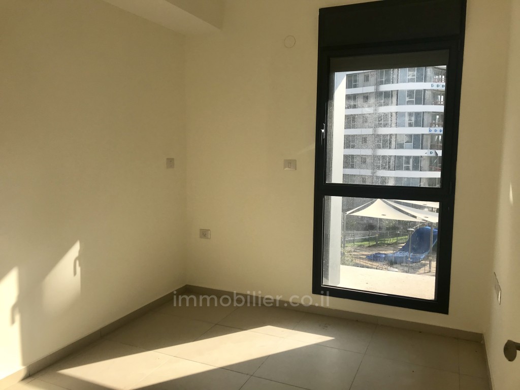 Apartamento 4 cômodos Tel Aviv Sarona 488-IBL-5