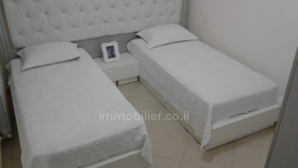 Apartamento 5 cômodos Jerusalém Beit Vagan 492-IBL-4