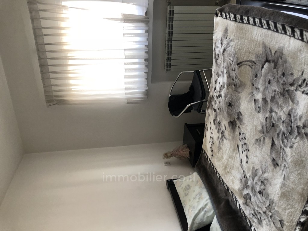 Apartamento 4 cômodos Jerusalém Beit Vagan 492-IBL-5