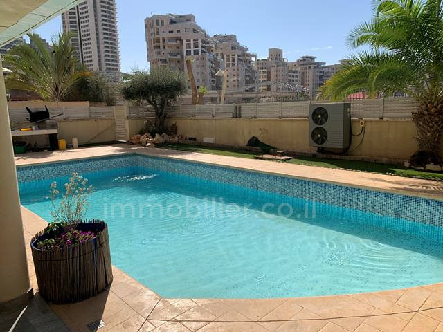 Apartamento garden 6 cômodos Ashdod Marina 511-IBL-1358